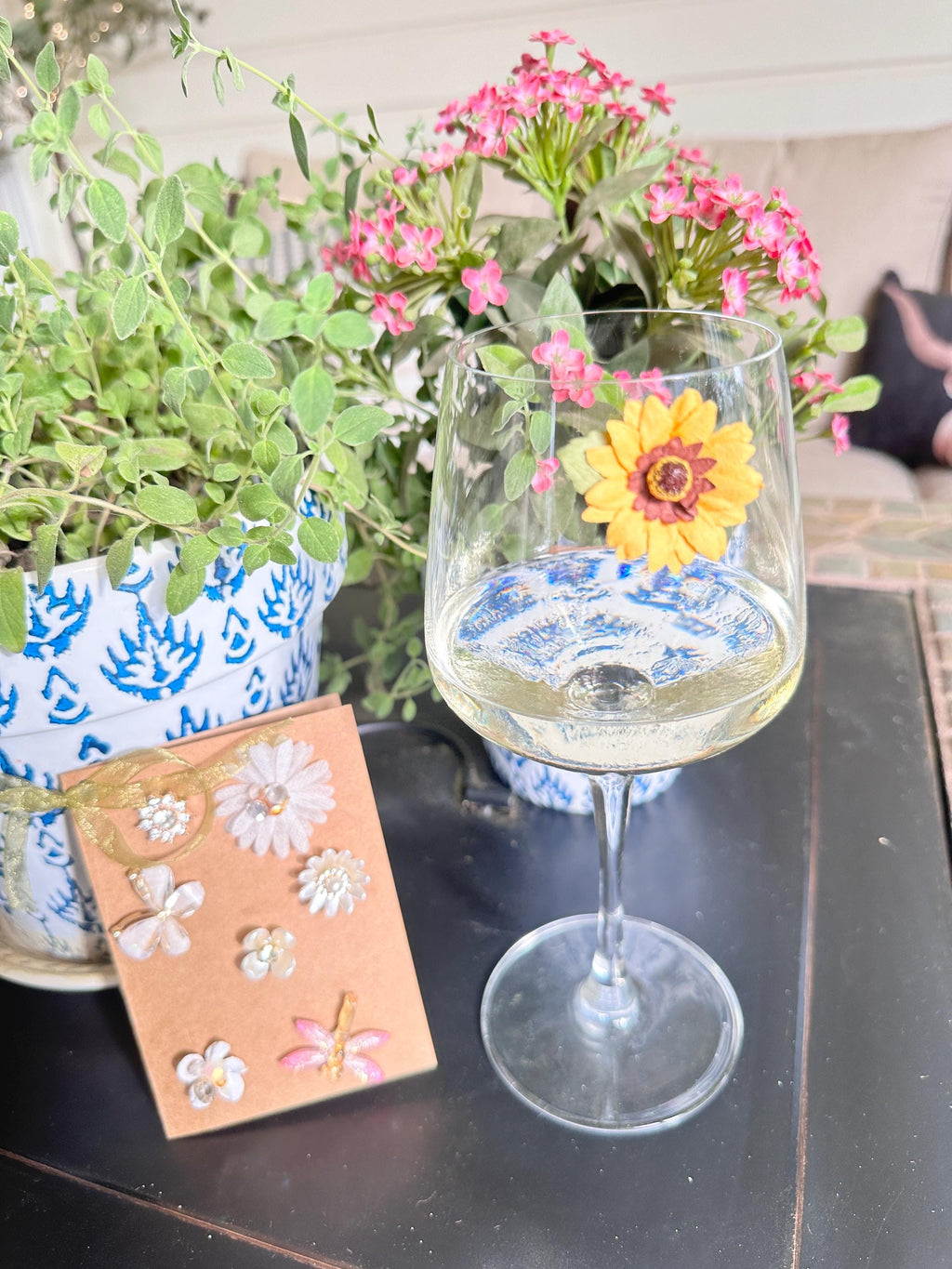 Floral Magnetic Wine Charms – Butterfly & Flower Drink Markers