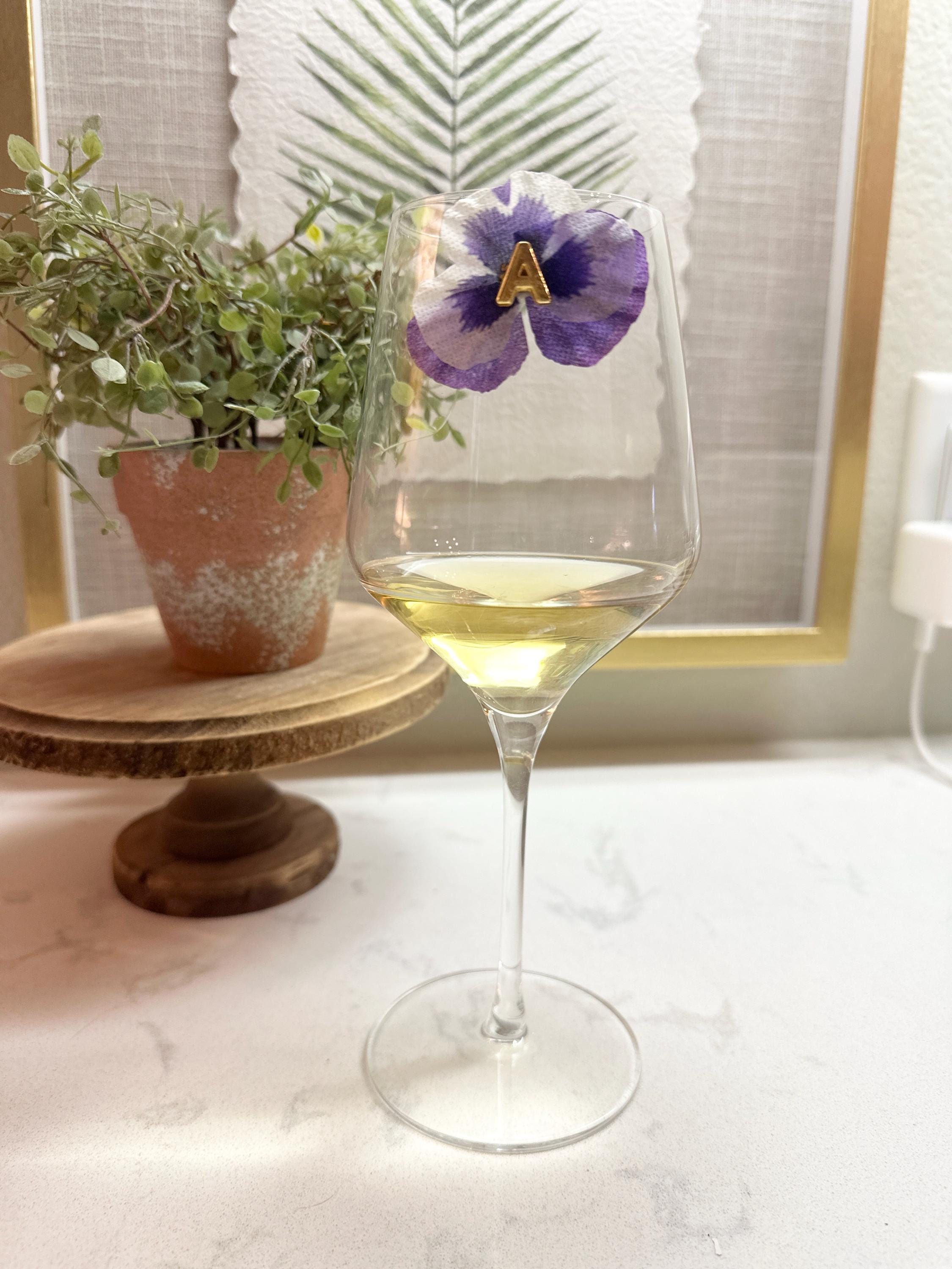 Personalized Floral Wine Charms – Custom Initial Bridesmaid Gift & Wedding Favor